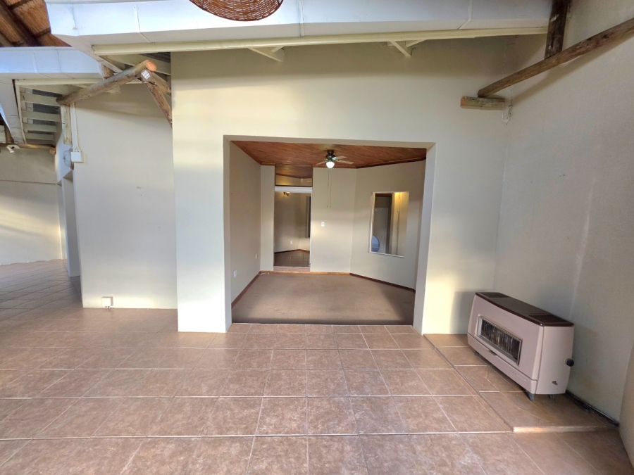 5 Bedroom Property for Sale in Panorama Free State